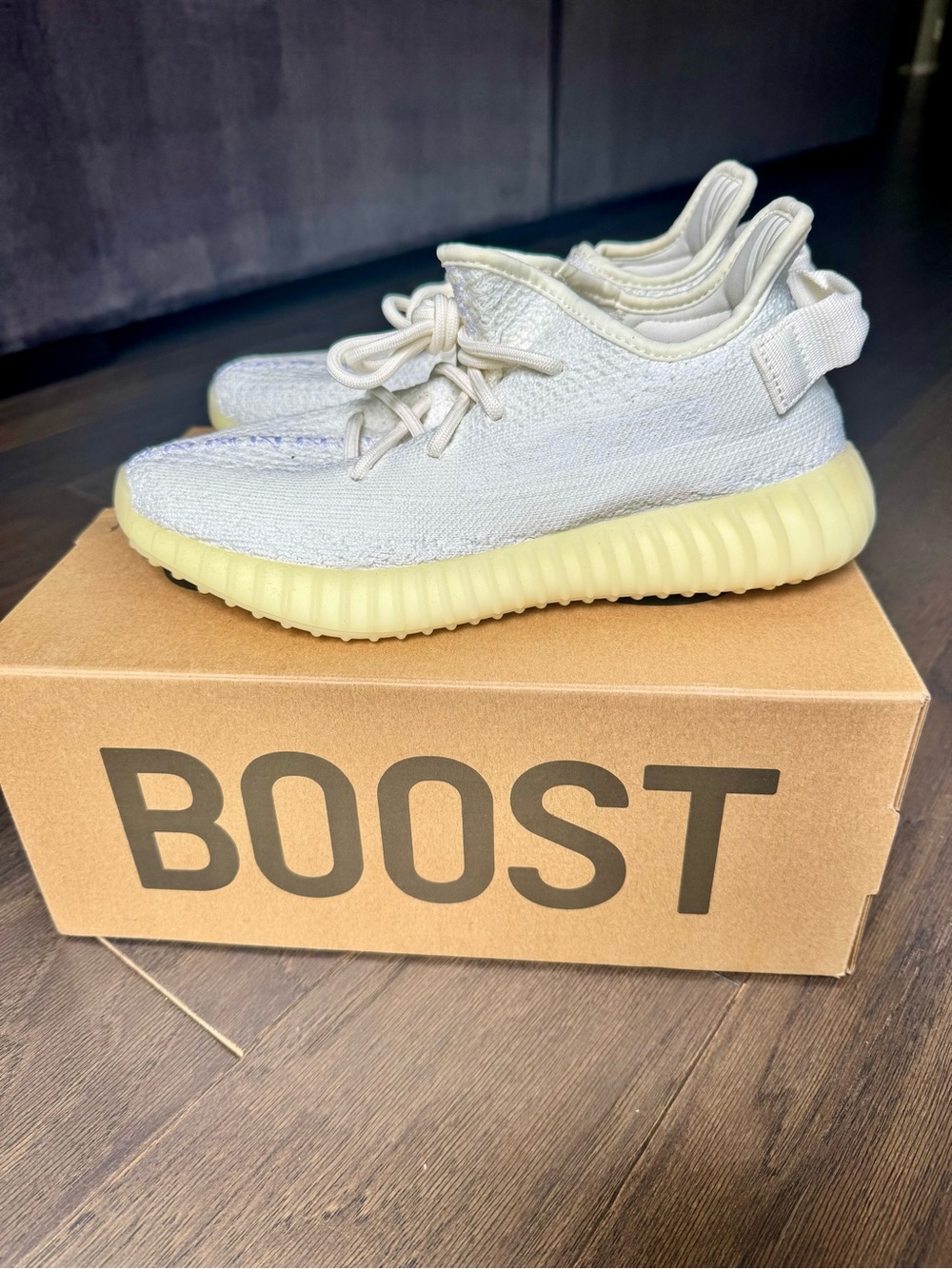 Yeezy Boost 350 V2 Pale Cream Sneakers